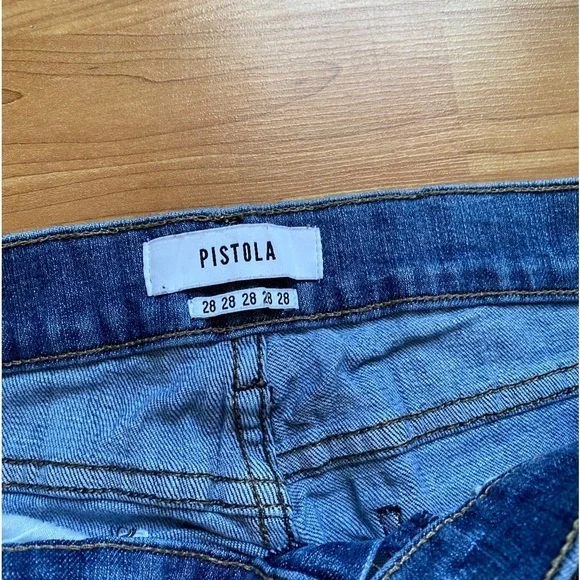 Authentic PISTOLA Ivy Distressed Uneven Fray
Hem Skinny Jeans - Picture 5 of 10